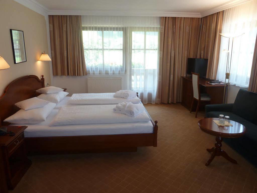 Waldheim Garni Hotel 4*